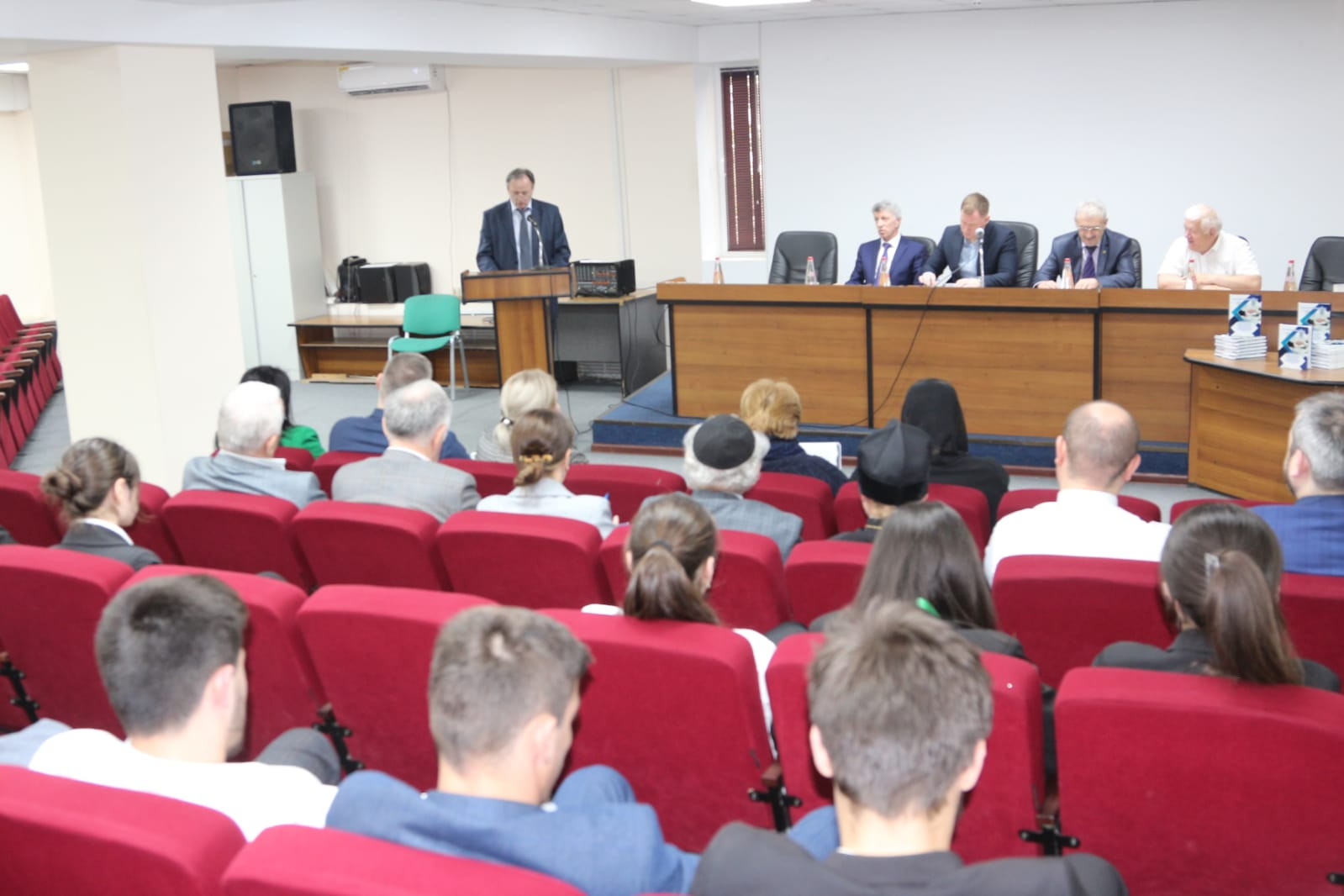 Межнациональные отношения могут быть партнерскими?