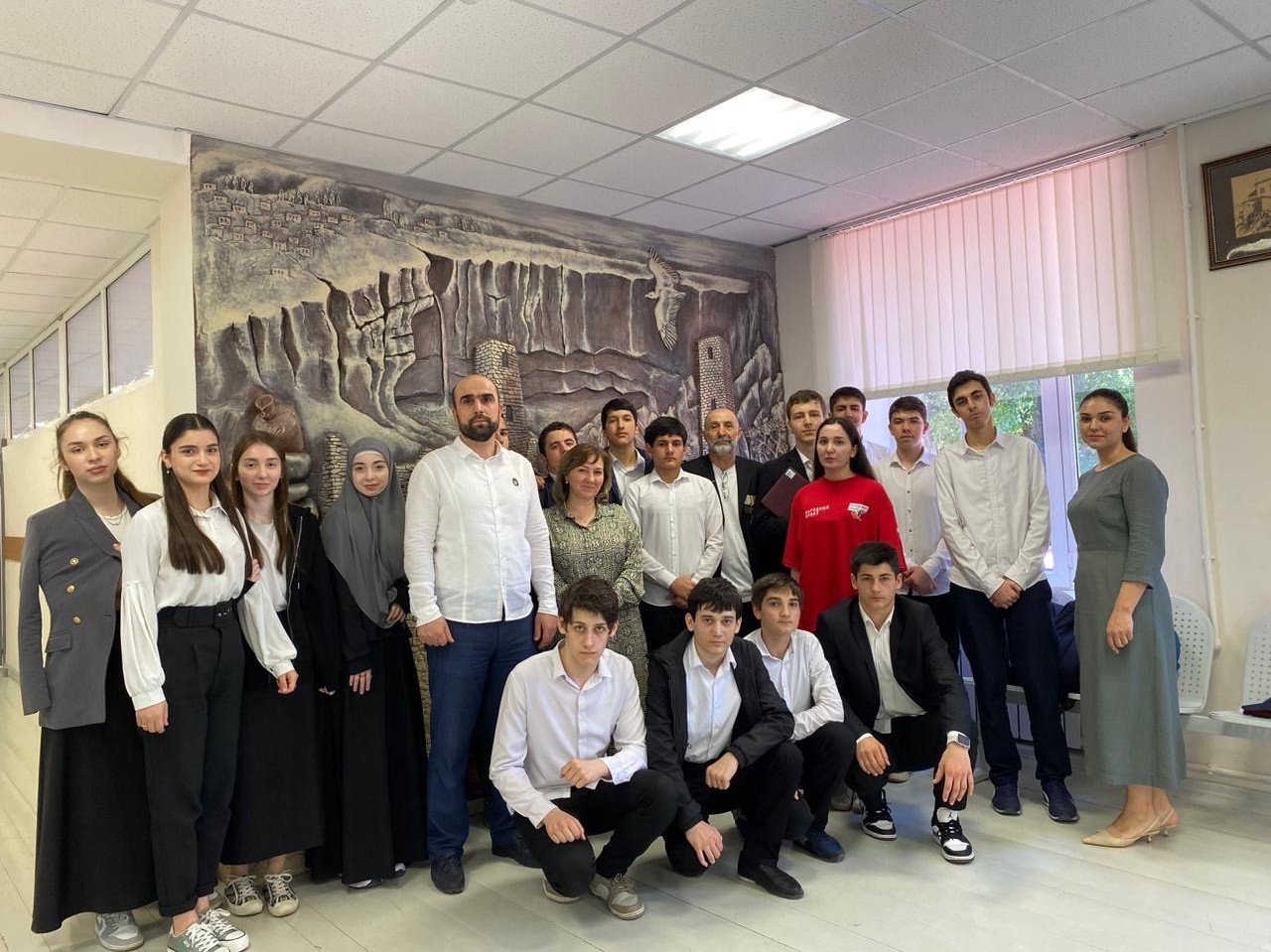 Миннац РД провел встречу с учащимися МБОУ «Многопрофильный Лицей № 5»    им. А.С. Пушкина в г. Махачкала