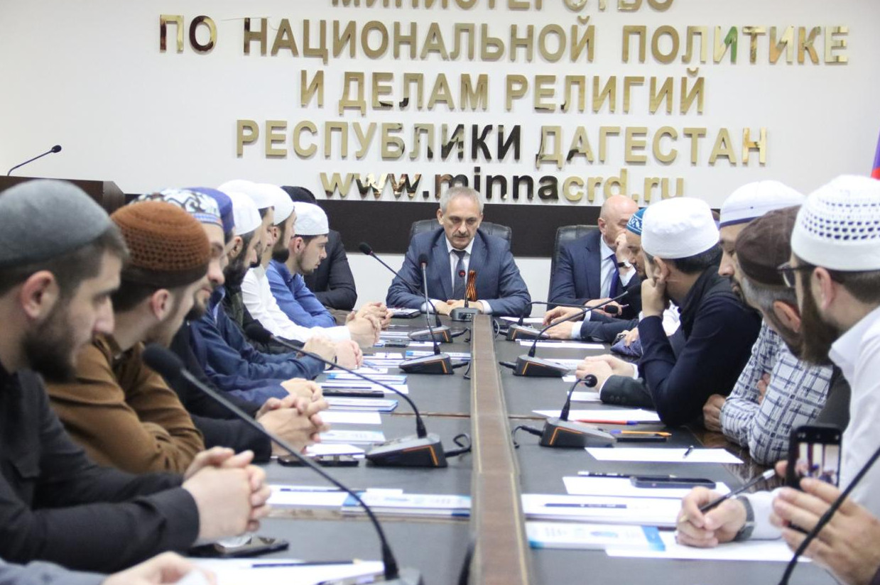 В Махачкале прошла конференция «Роль религиозных организаций в Победу в Великой Отечественной войне 1941–1945 гг.» с участием представителей религиозных организаций Республики Дагестан.