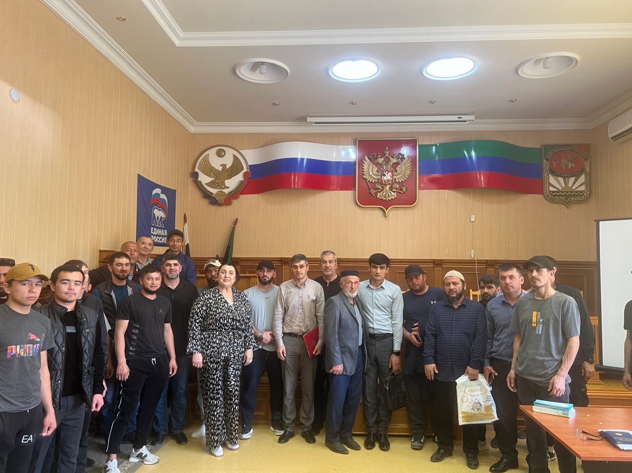 Встреча с иностранными гражданами, осуществляющими трудовую деятельность на территории Каякентского района Республики Дагестан