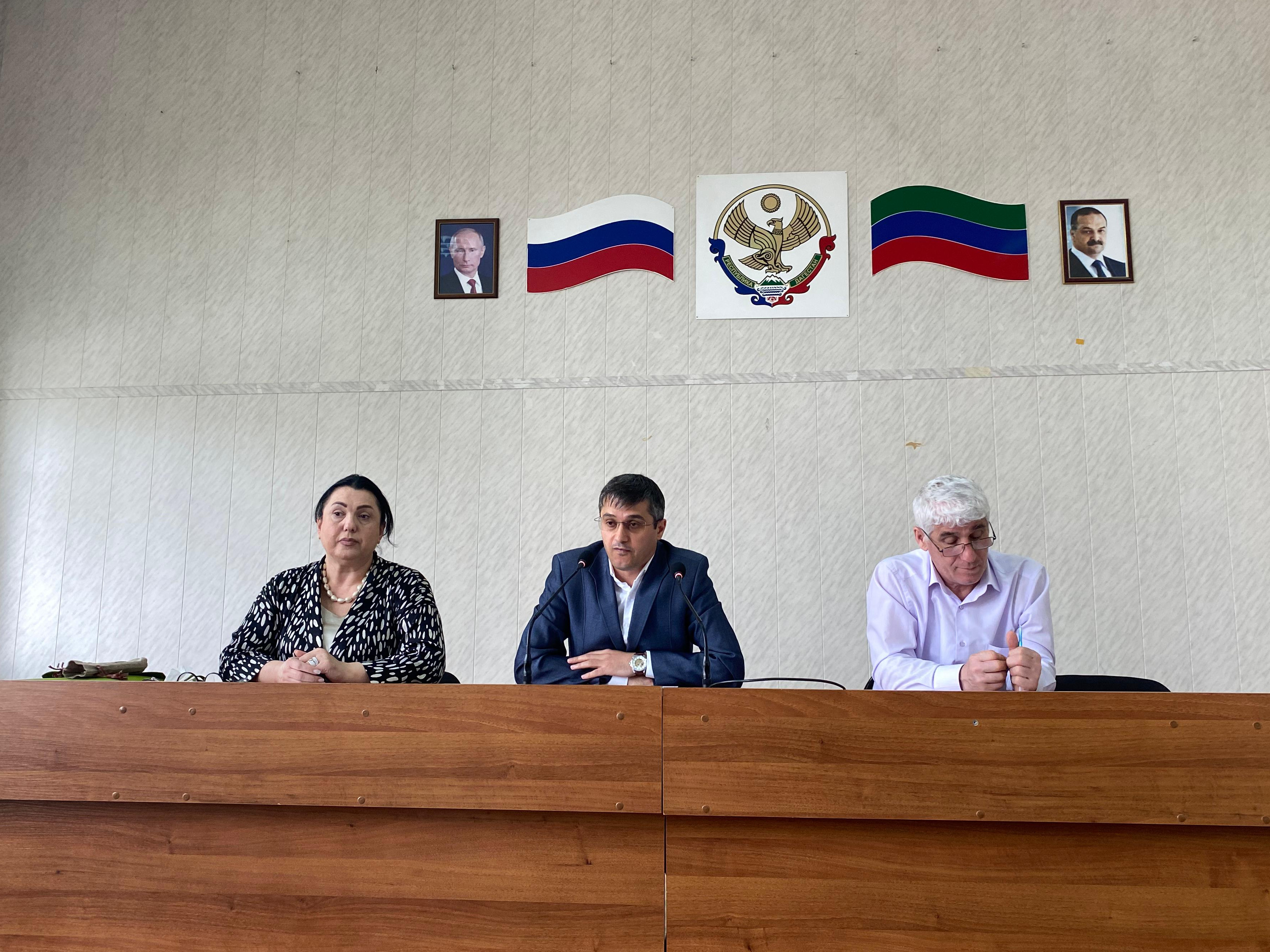 В Карабудахкентском районе прошла встреча с иностранными гражданами