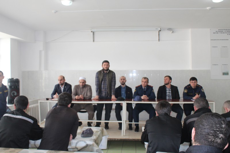 Миннац РД провел встречу с осужденными исправительной колонии № 7 поселка Ново-тюбе
