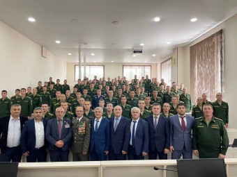 Делегация из Дагестана встретилась с курсантами Тюменского высшего военно-инженерного командного училища им. маршала инженерных войск А.И. Прошлякова