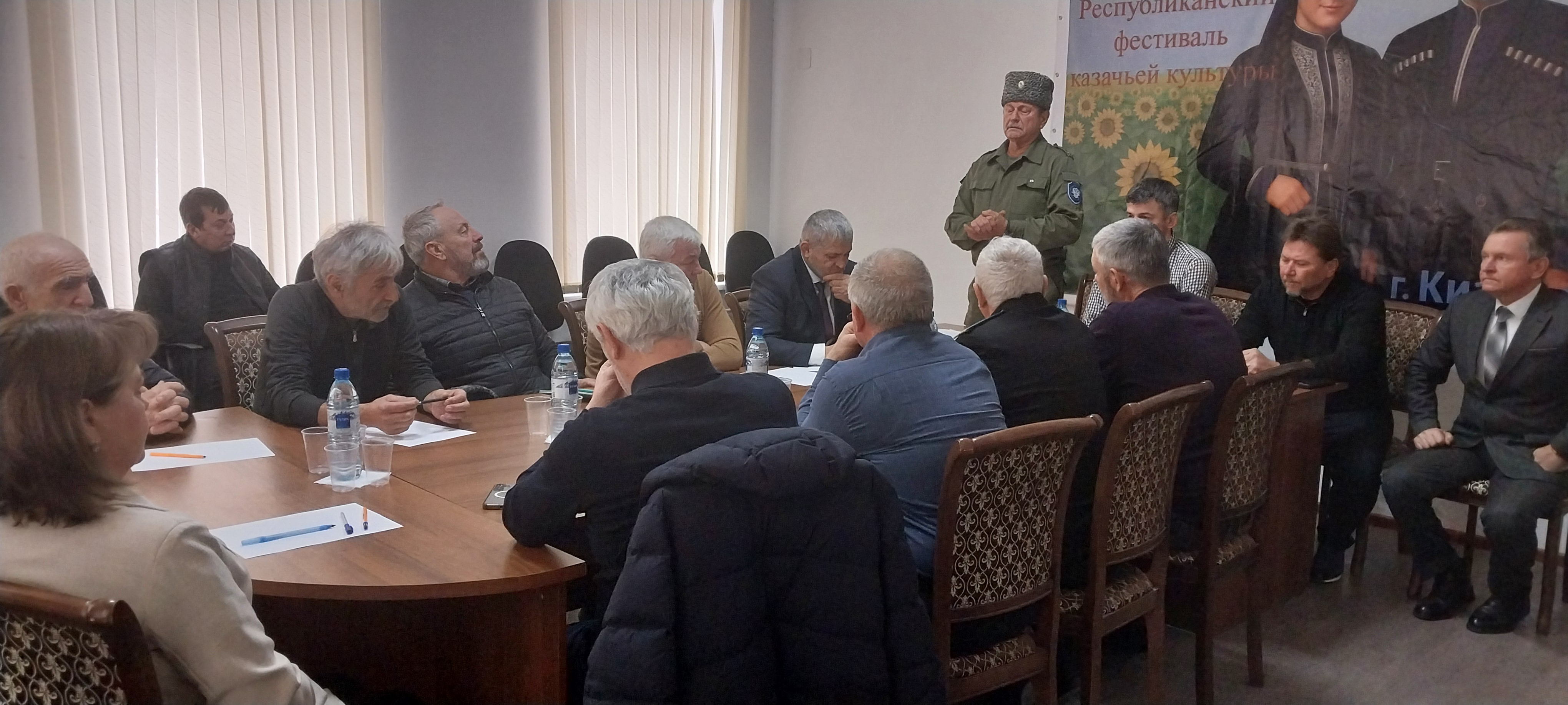 Развитие экономической деятельности казачьих обществ обсудили в Кизлярском районе