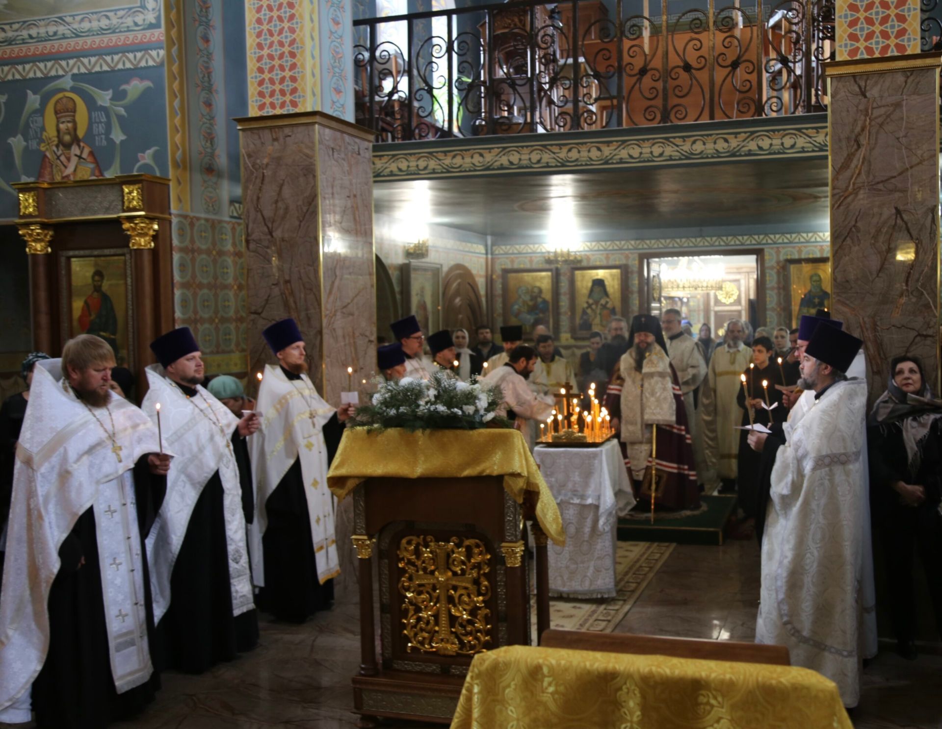 Кизляр помнит: в Соборе святого Георгия Победоносца прошла панихида по жертвам трагедии