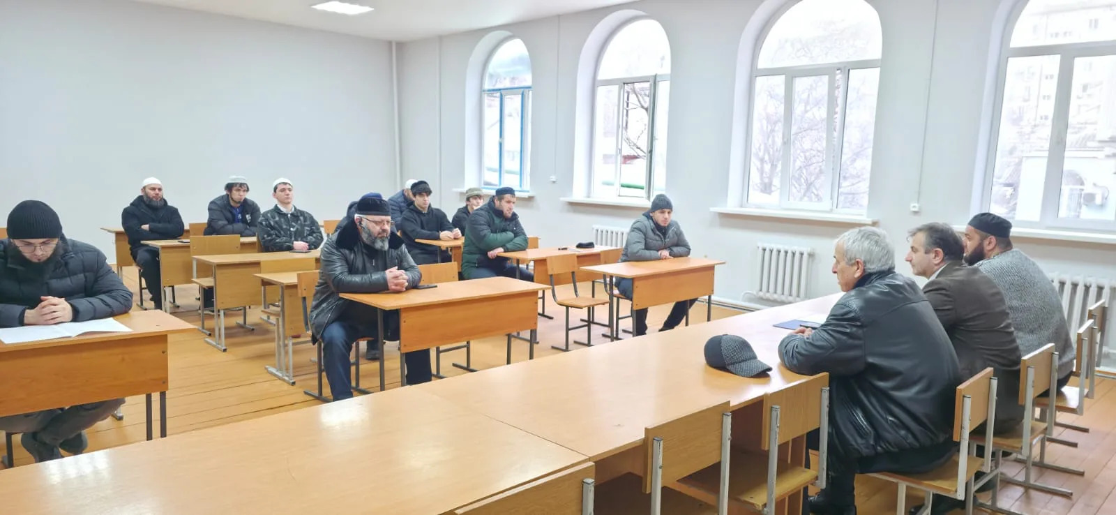 Разговор о главном. Сотрудники Миннаца Дагестана побеседовали со студентами медресе