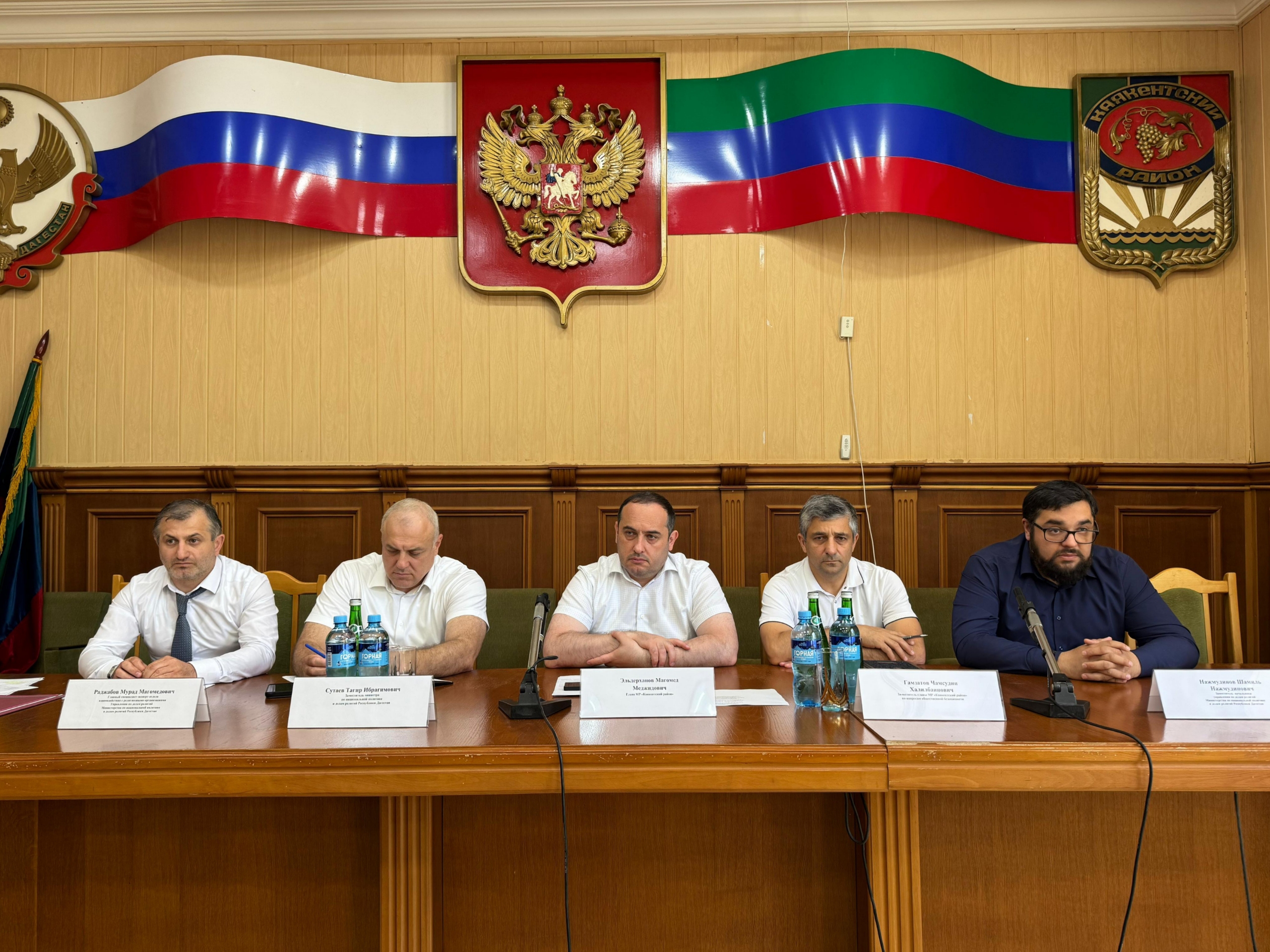 В Бабаюртовском, Карабудахкентском и Каякентском районах обсудили вопросы обеспечения антитеррористической защиты религиозных объектов