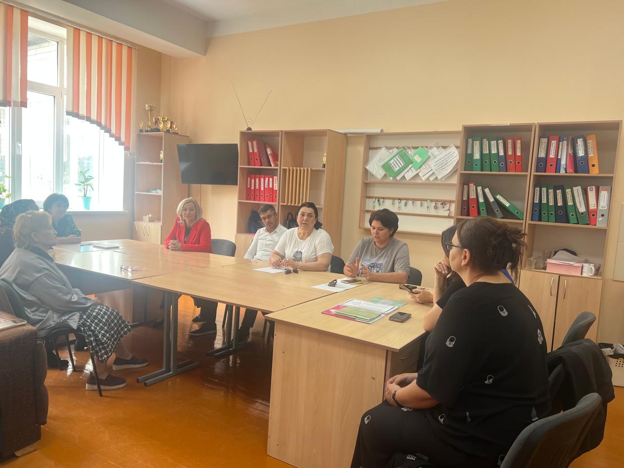 Министерство по национальной политике РД организовало встречу с палестинскими школьниками в Гамияхской СОШ Новолакского района