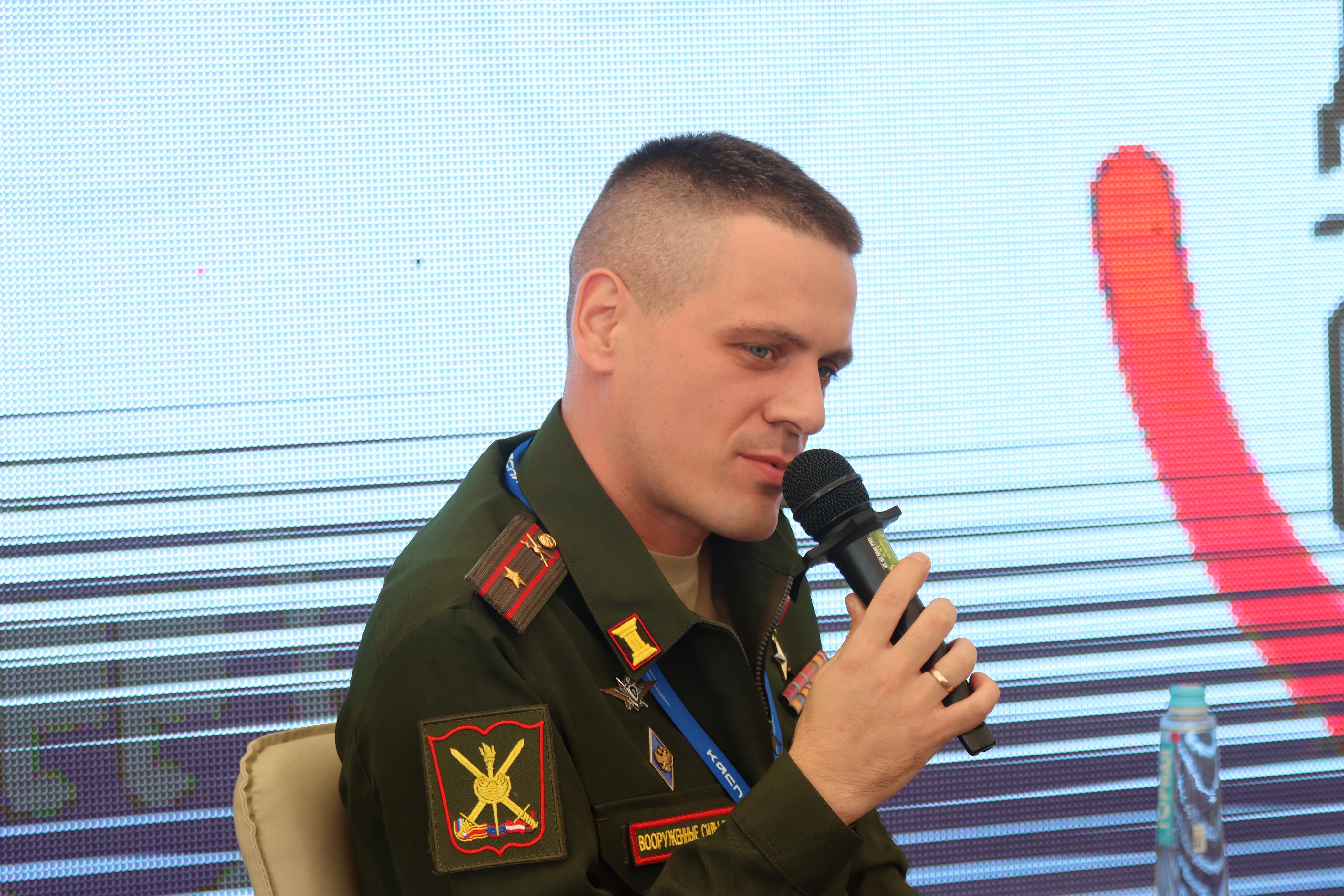 Герои России встретились с дагестанской молодежью на форуме «Каспий»