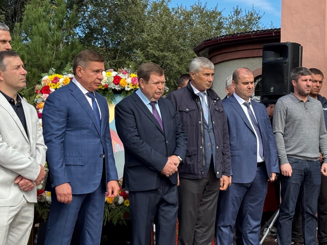 В Кизляре состоялся торжественный крестный ход в честь православного праздника