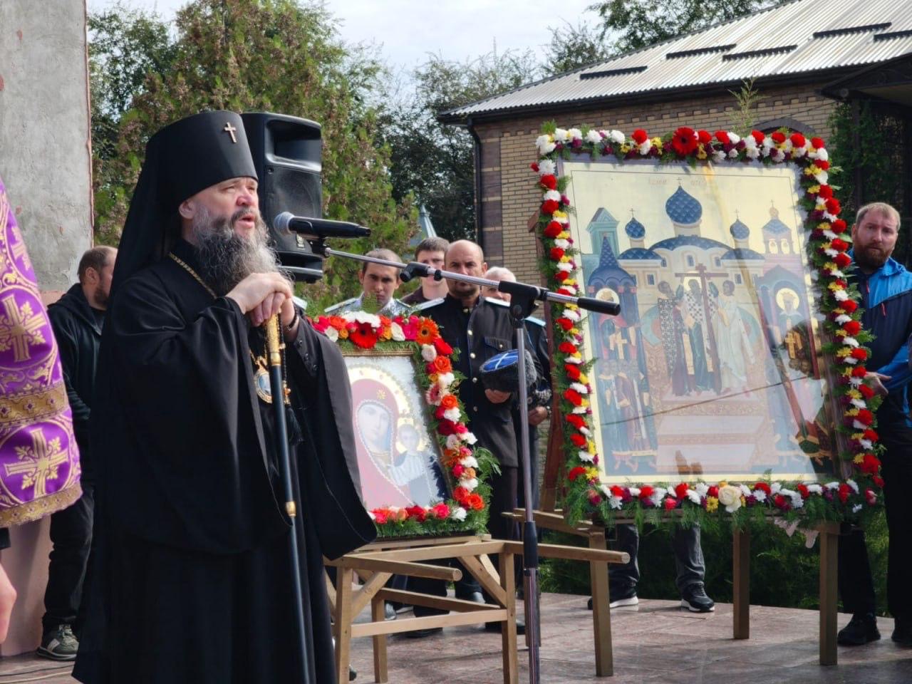 В Кизляре состоялся торжественный крестный ход в честь православного праздника