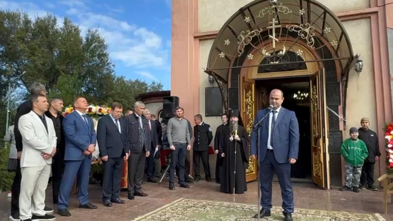 В Кизляре состоялся торжественный крестный ход в честь православного праздника