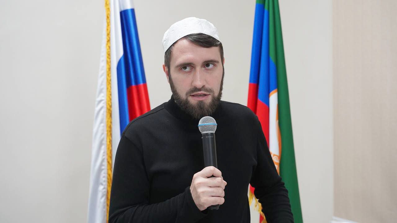 В Махачкале состоялась Республиканская конференция «Роль религии и религиозных организаций в противодействии употреблению наркотических и психотропных веществ»