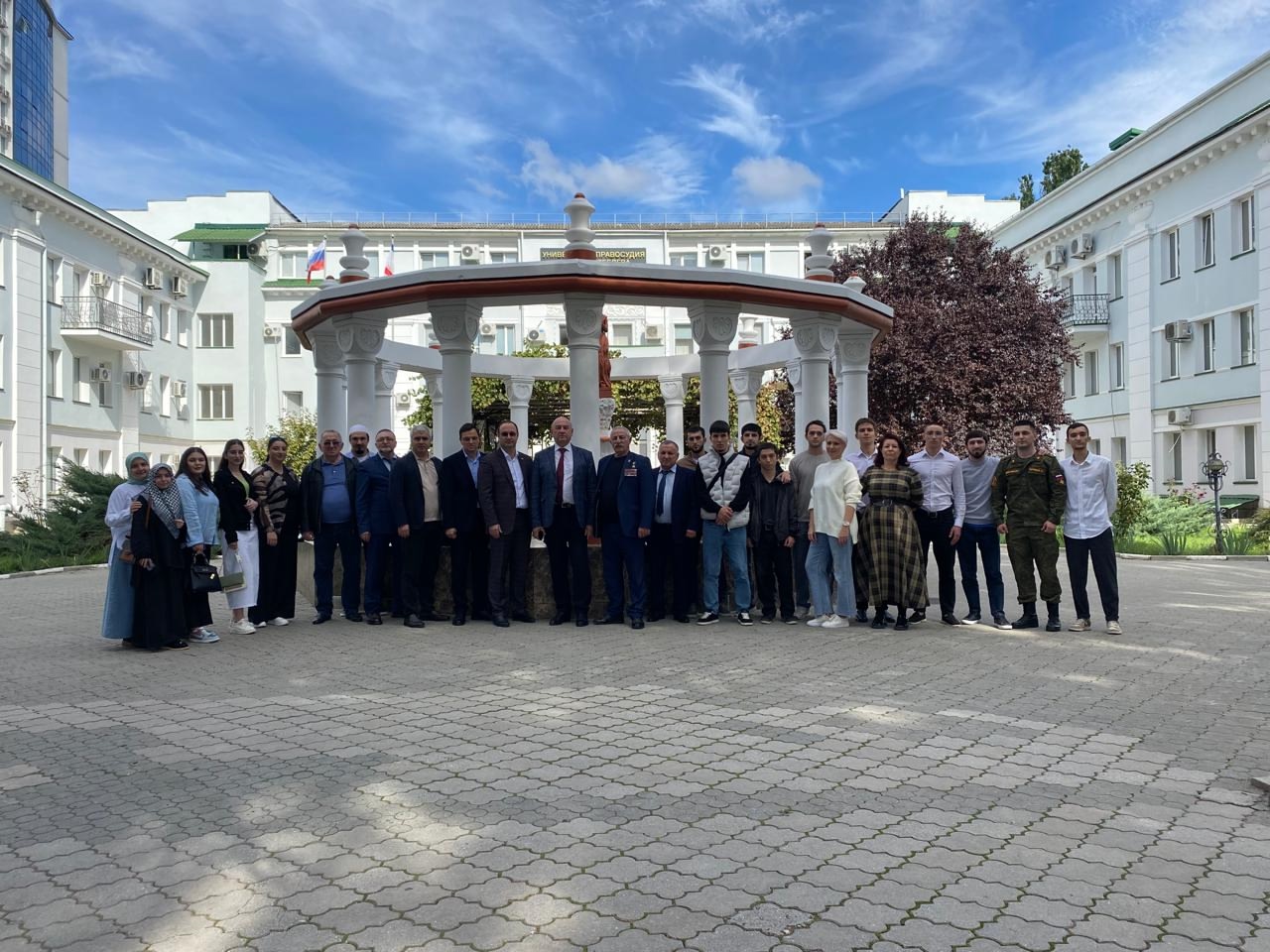 Дагестанская делегация посетила Республику Крым