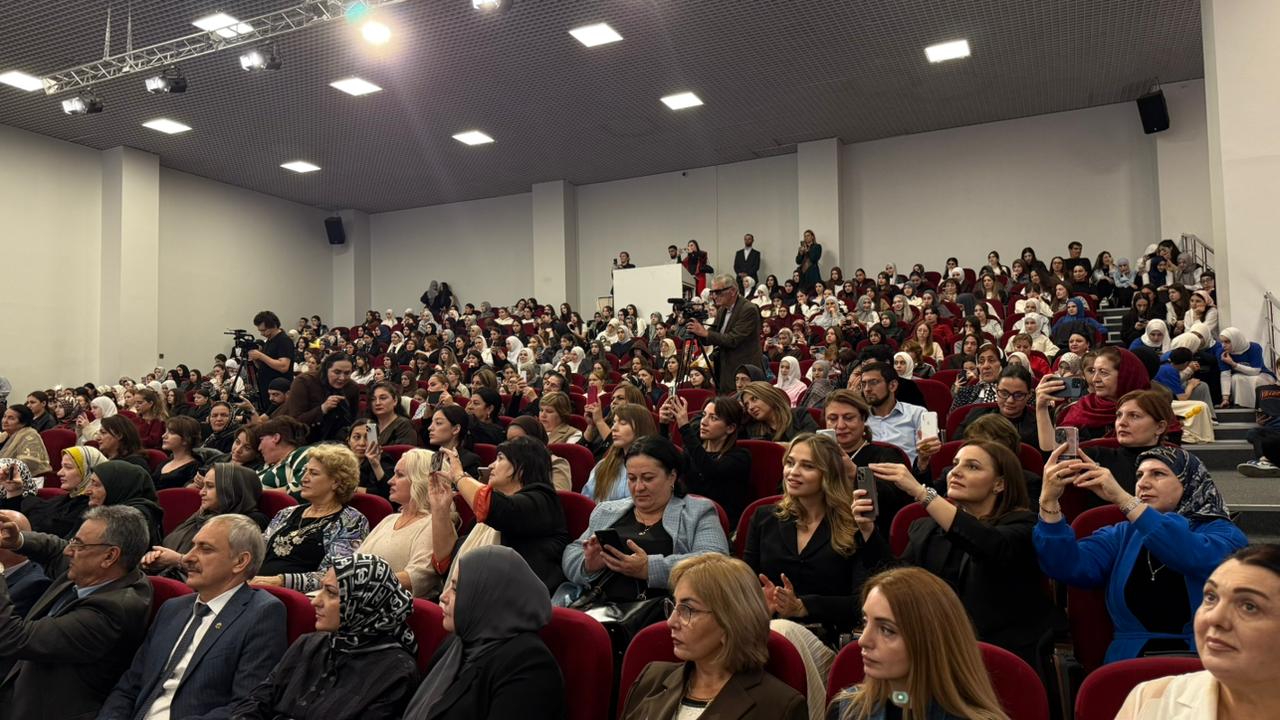 Масштабный Слет девушек «Наша сила в единстве, наше богатство в многообразии» прошел в Махачкале