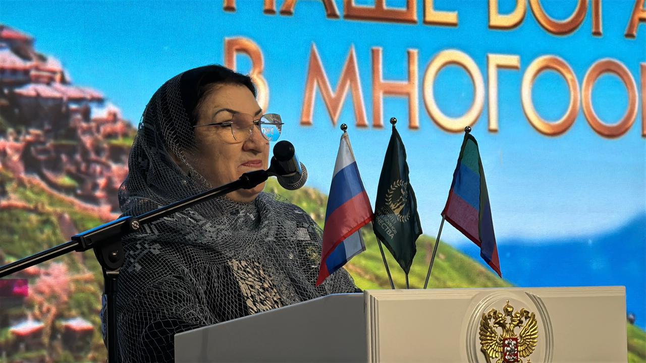 Масштабный Слет девушек «Наша сила в единстве, наше богатство в многообразии» прошел в Махачкале