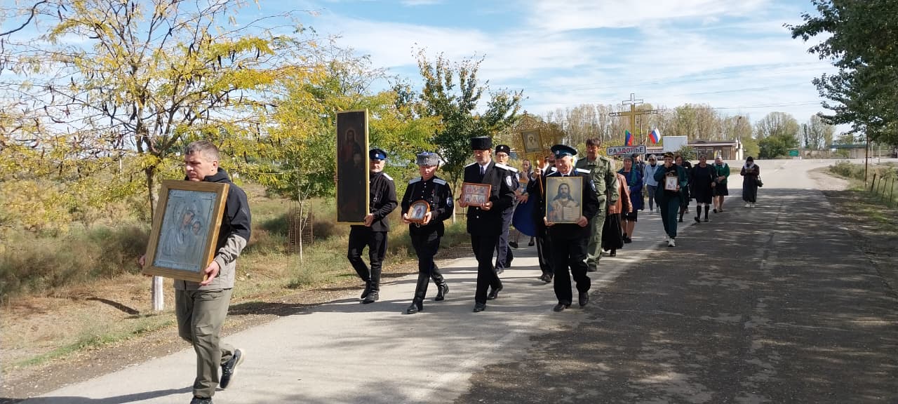 Православные верующие в Дагестане отмечают Покров Пресвятой Богородицы