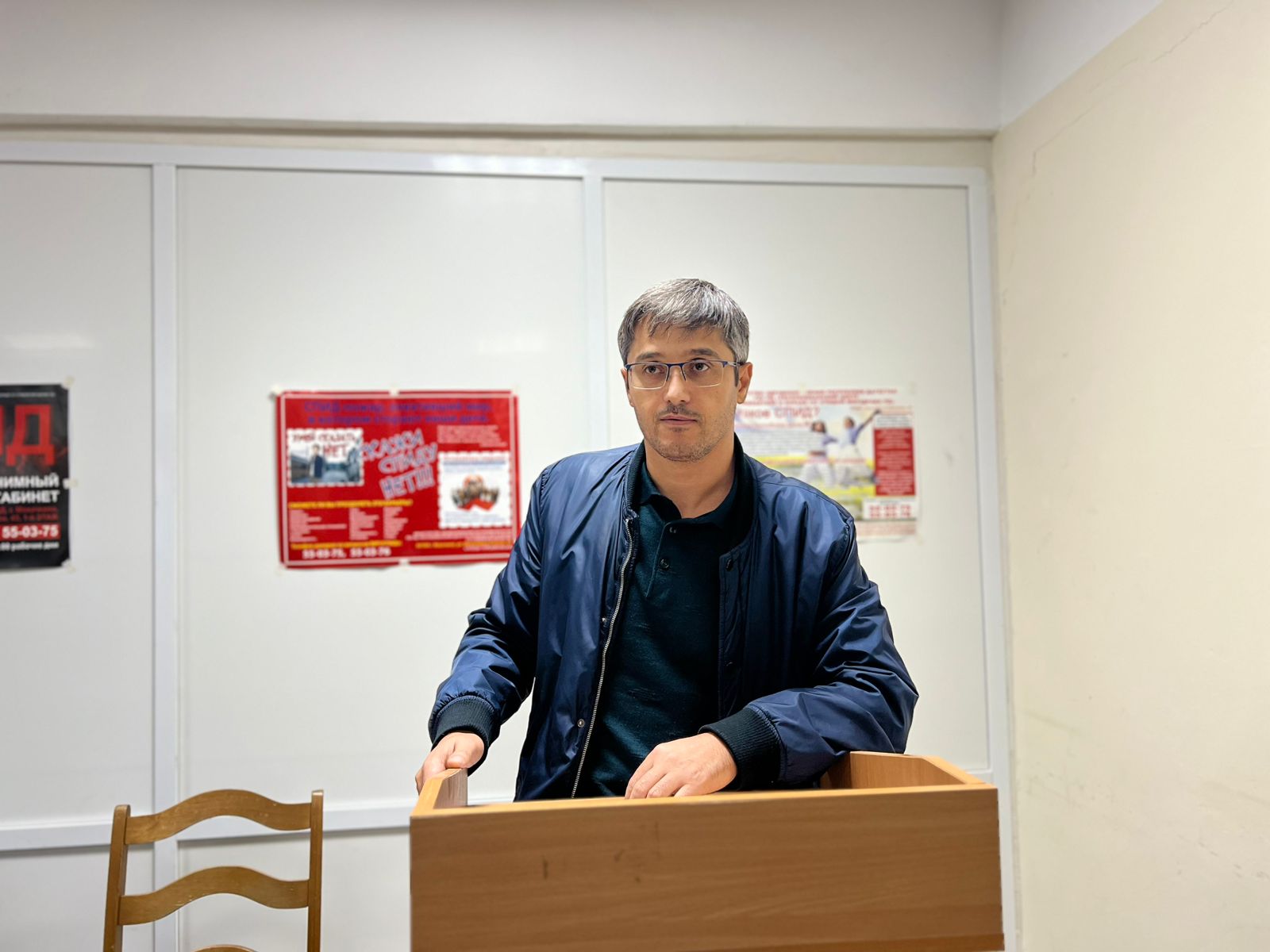 Сотрудники Миннаца Дагестана провели с иностранными студентами ДГМУ профилактическую беседу