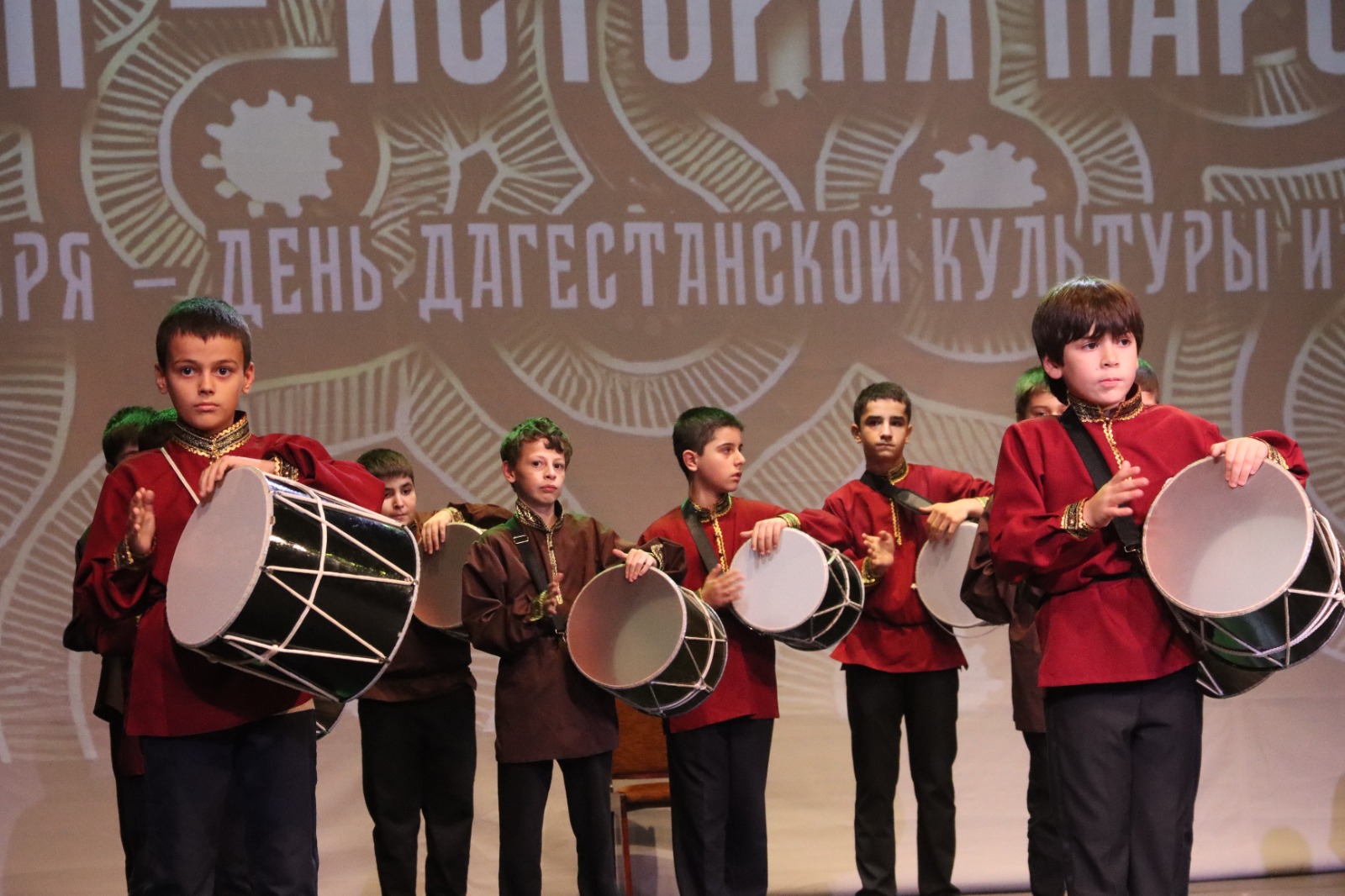 «Язык – история народа». День дагестанской культуры и языков ярко отметили в Махачкале