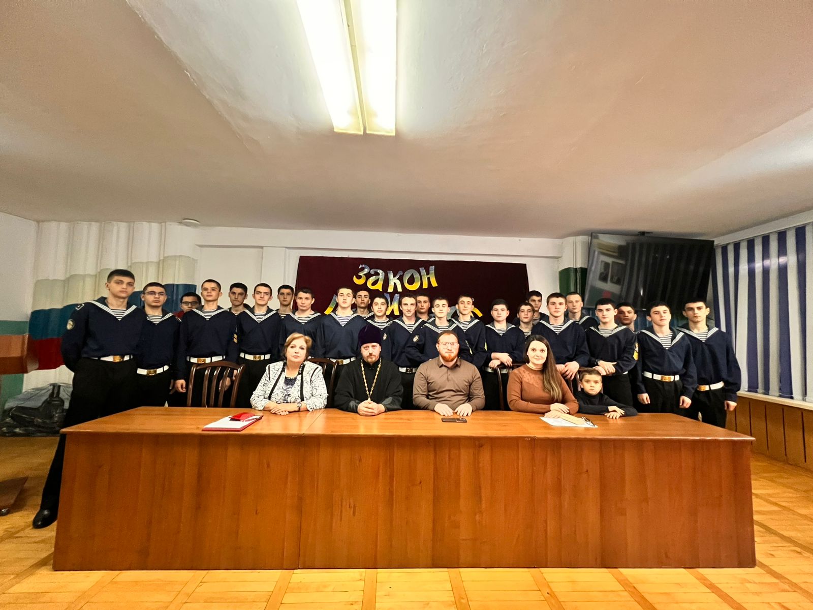 В Каспийске обсудили роль духовных ценностей в воспитании будущих защитников Отечества