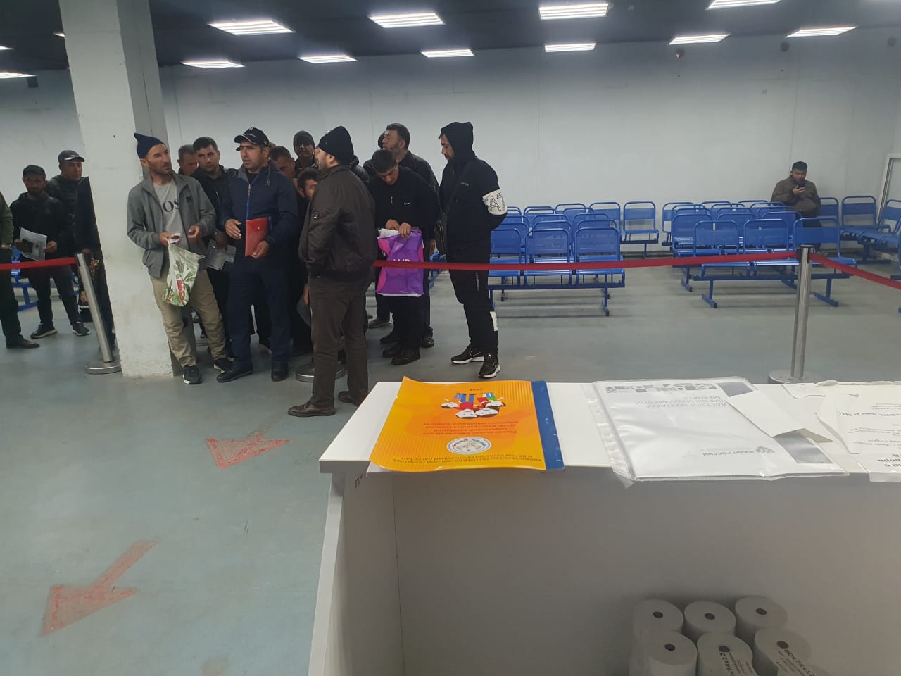 40 иностранным гражданам, работающим в Дагестане, объяснили правила пребывания на территории России