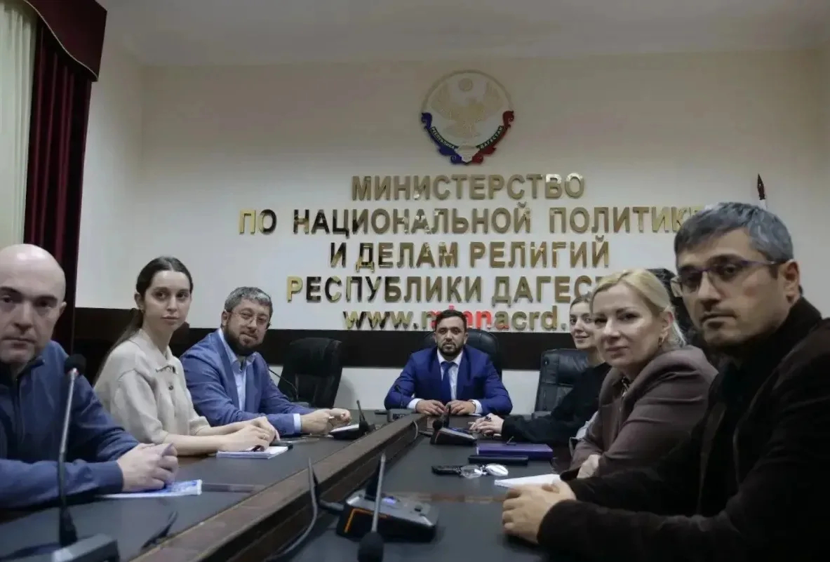 Одно из главных событий этого года: «Прямая линия» главы Дагестана Сергея Меликова проходит в эти минуты