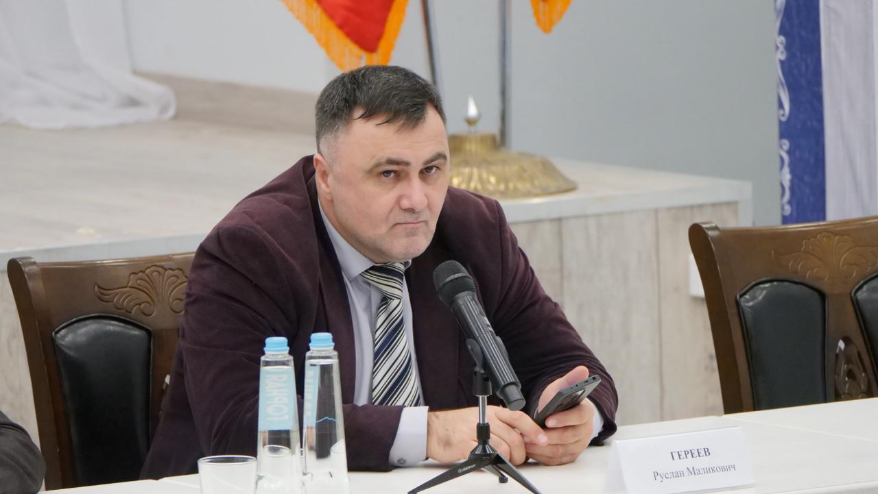 Международная конференция, посвященная видным духовным деятелям Ирана XX века Абдулкадыру и Ибрагиму Дагестани, прошла в Махачкале