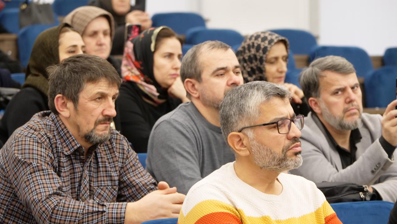 Международная конференция, посвященная видным духовным деятелям Ирана XX века Абдулкадыру и Ибрагиму Дагестани, прошла в Махачкале