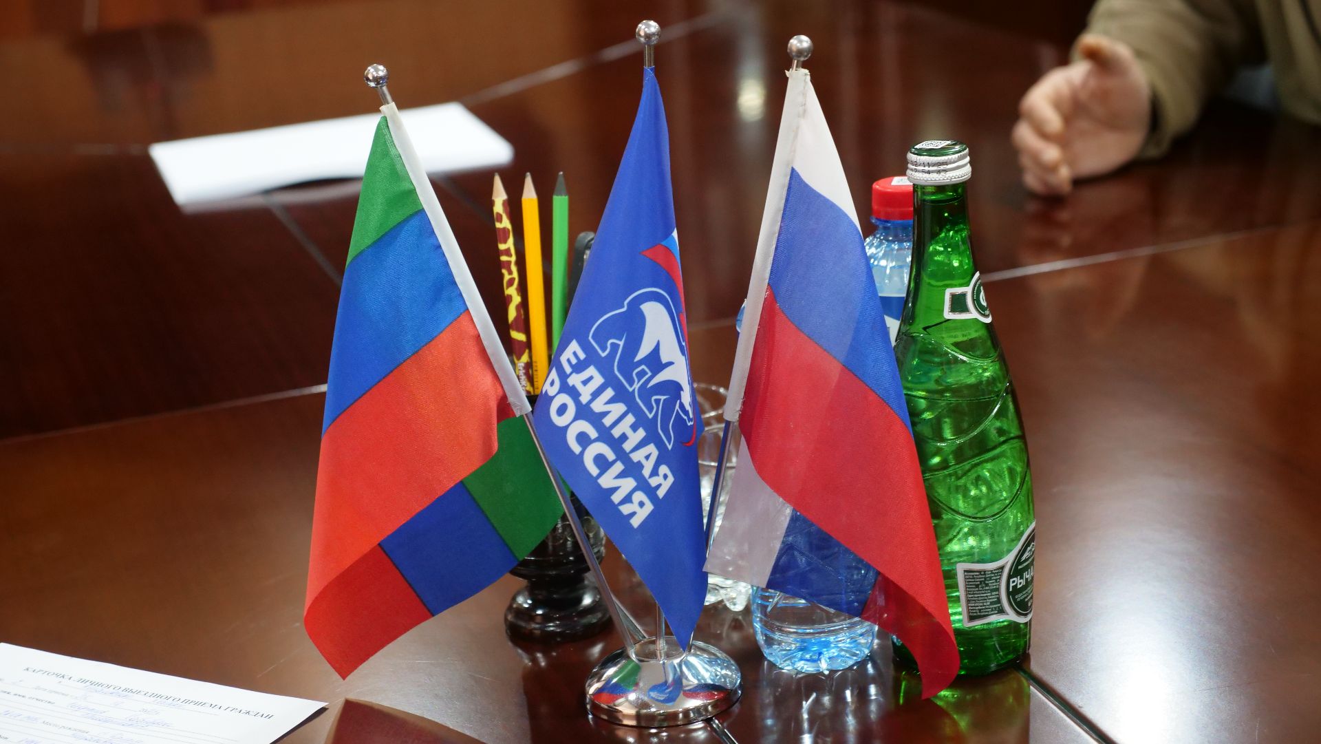 Темирлан Абуталимов выслушал обращения жителей Казбековского района