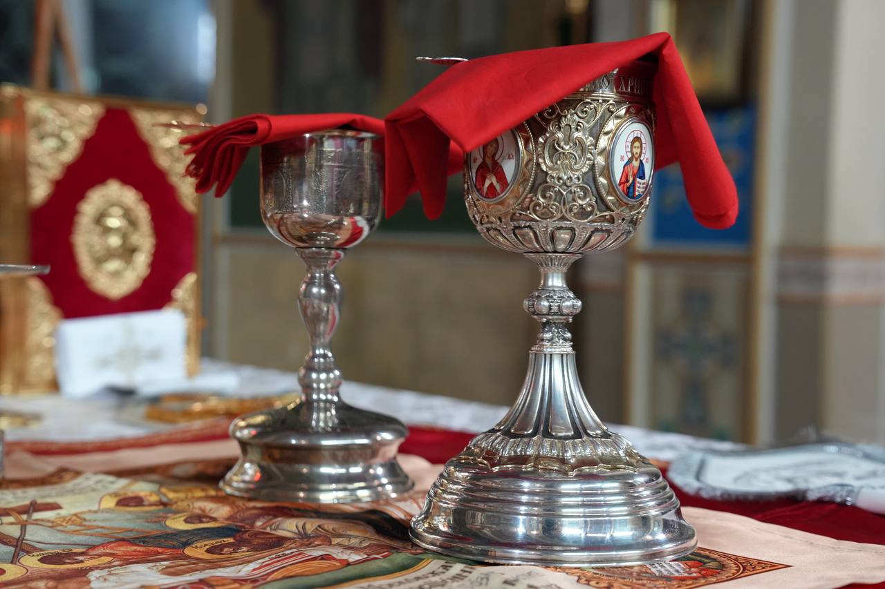 В Рождественский сочельник в Свято-Успенском кафедральном соборе Махачкалы прошло торжественное богослужение