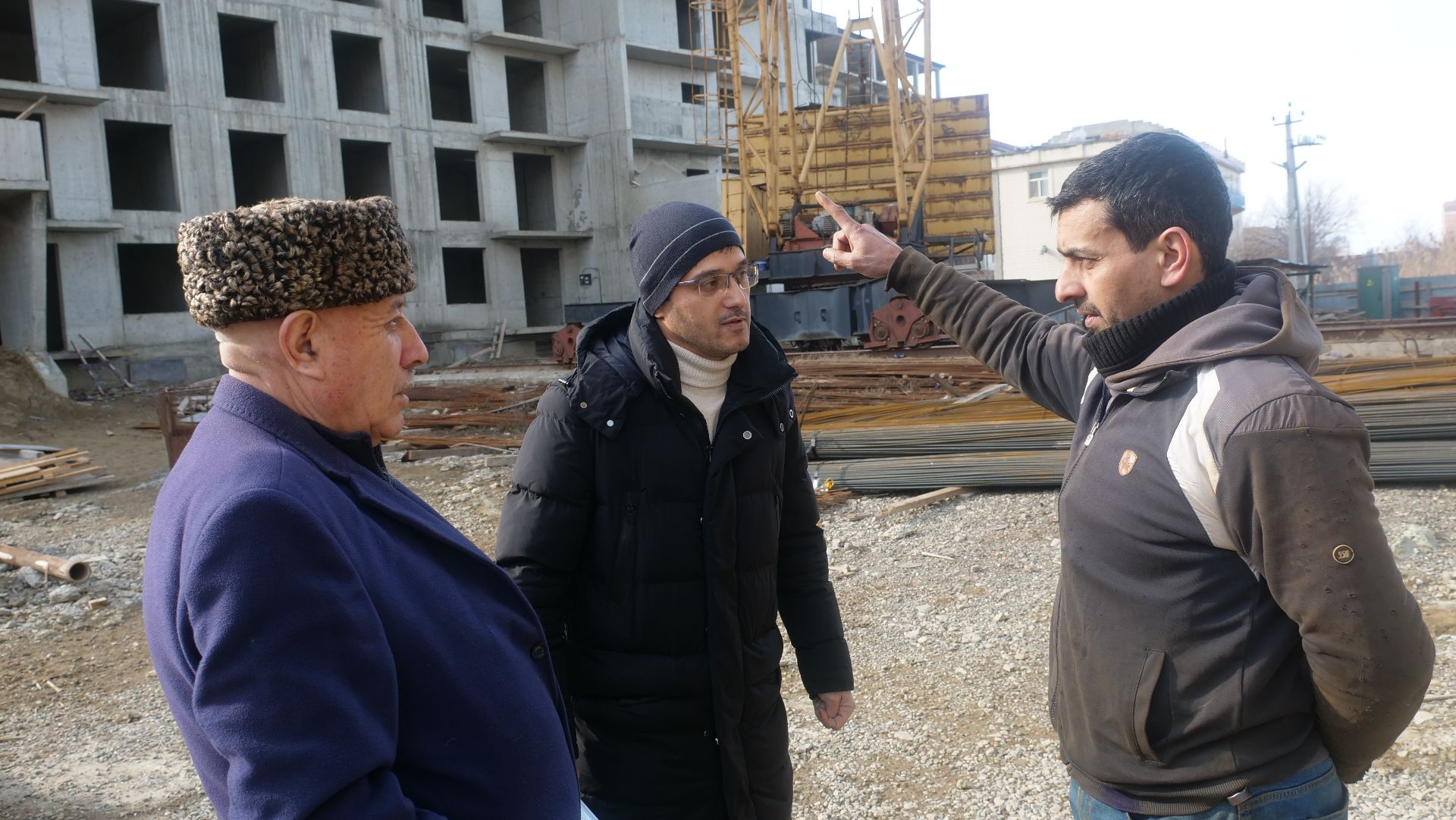 12 гражданам Азербайджана представители Миннаца Дагестана рассказали о правилах пребывания на территории России