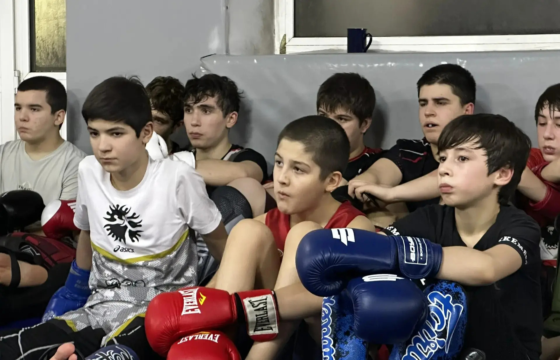 Встреча с Героями России. Темирлан Абуталимов и Магомед Баачилов посетили Школу единоборств в Махачкале