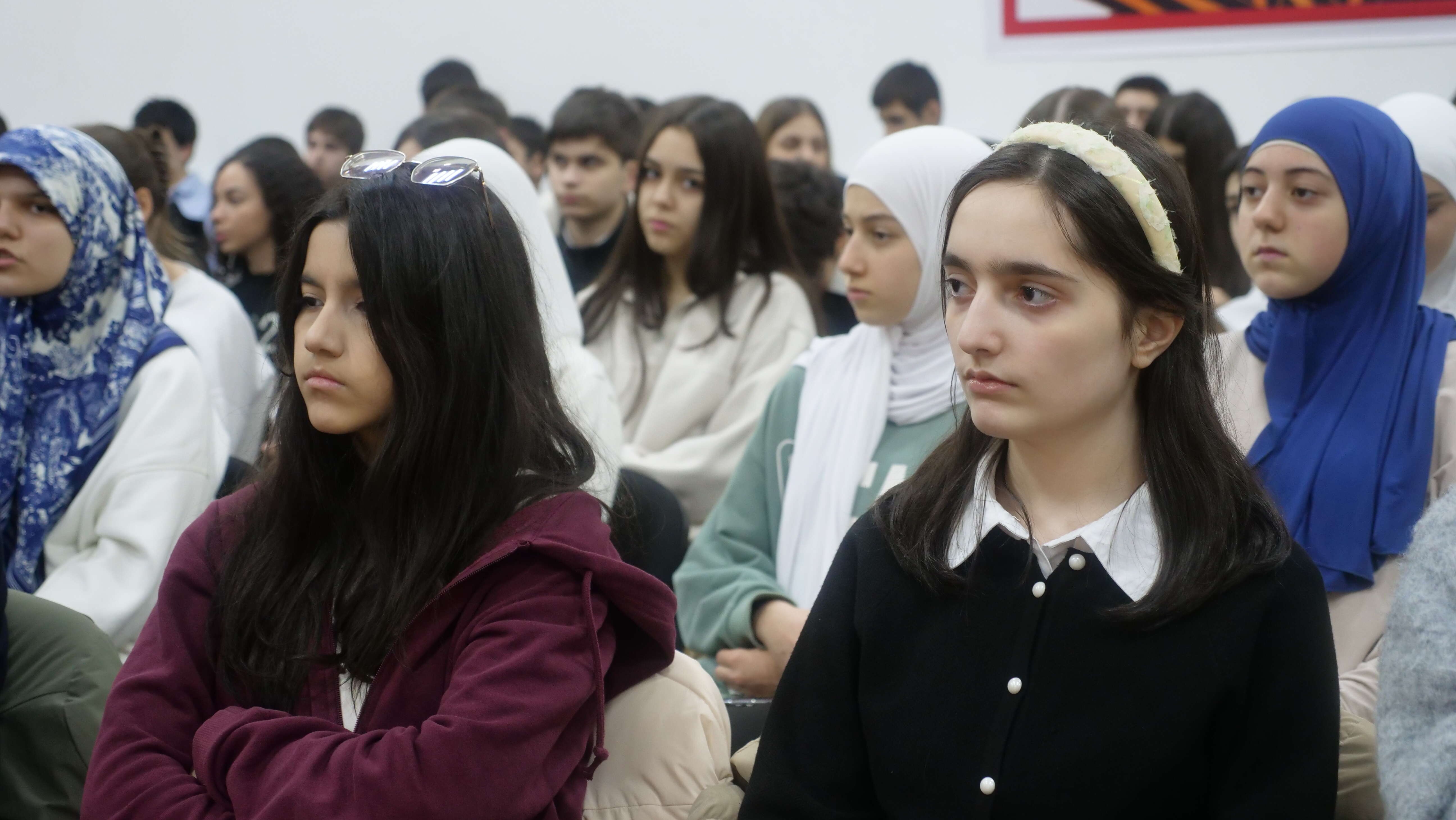 Диалог, который объединяет: в школах Махачкалы проходит Неделя гармоничных межконфессиональных отношений