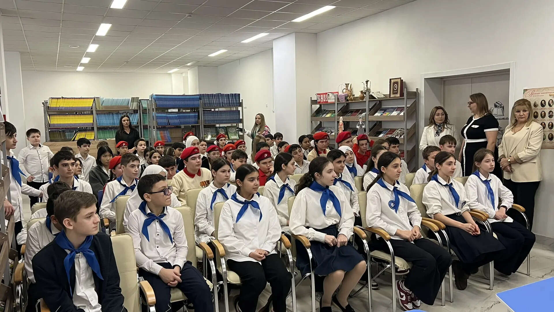 Диалог, который объединяет: в школах Махачкалы проходит Неделя гармоничных межконфессиональных отношений