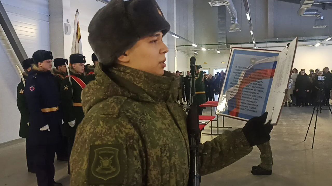 Делегация представительства Дагестана в Санкт-Петербурге посетила церемонию принятия военной присяги