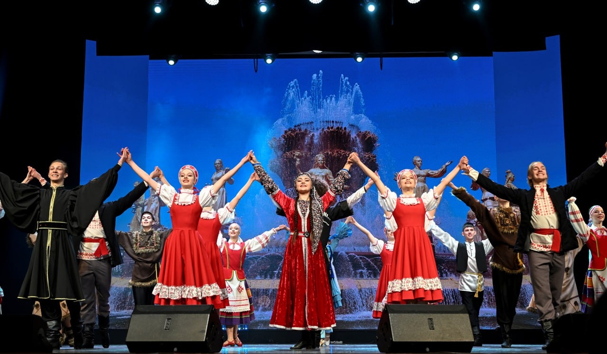 Темирлан Абуталимов принимает участие в торжественном открытии Года единства народов России в Москве