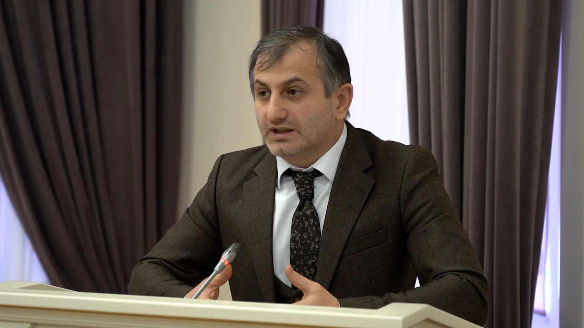 «Диалог мира. Связь религий и народов». В Дербенте обсудили работу по сохранению межконфессионального мира