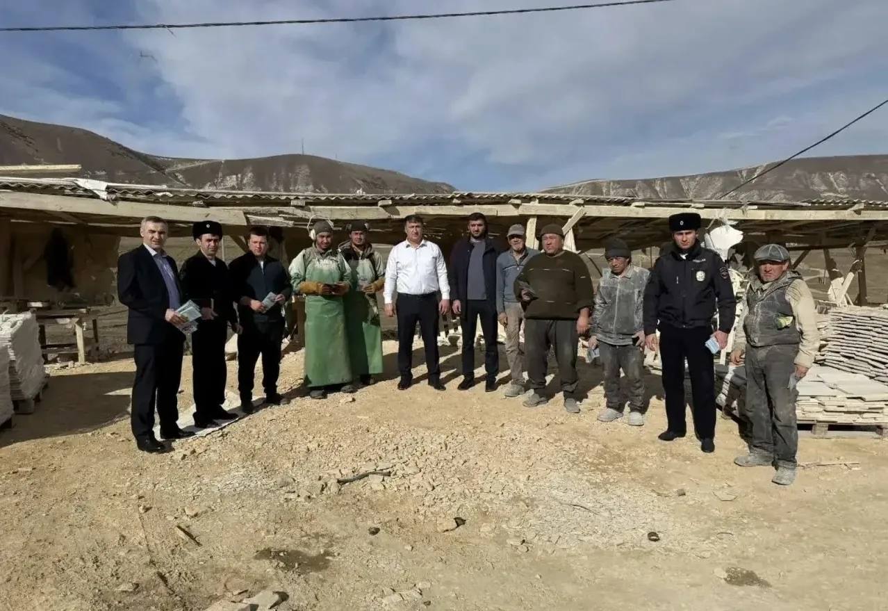 Новые правила и возможности: в Левашинском районе мигрантам разъяснили изменения в законодательстве