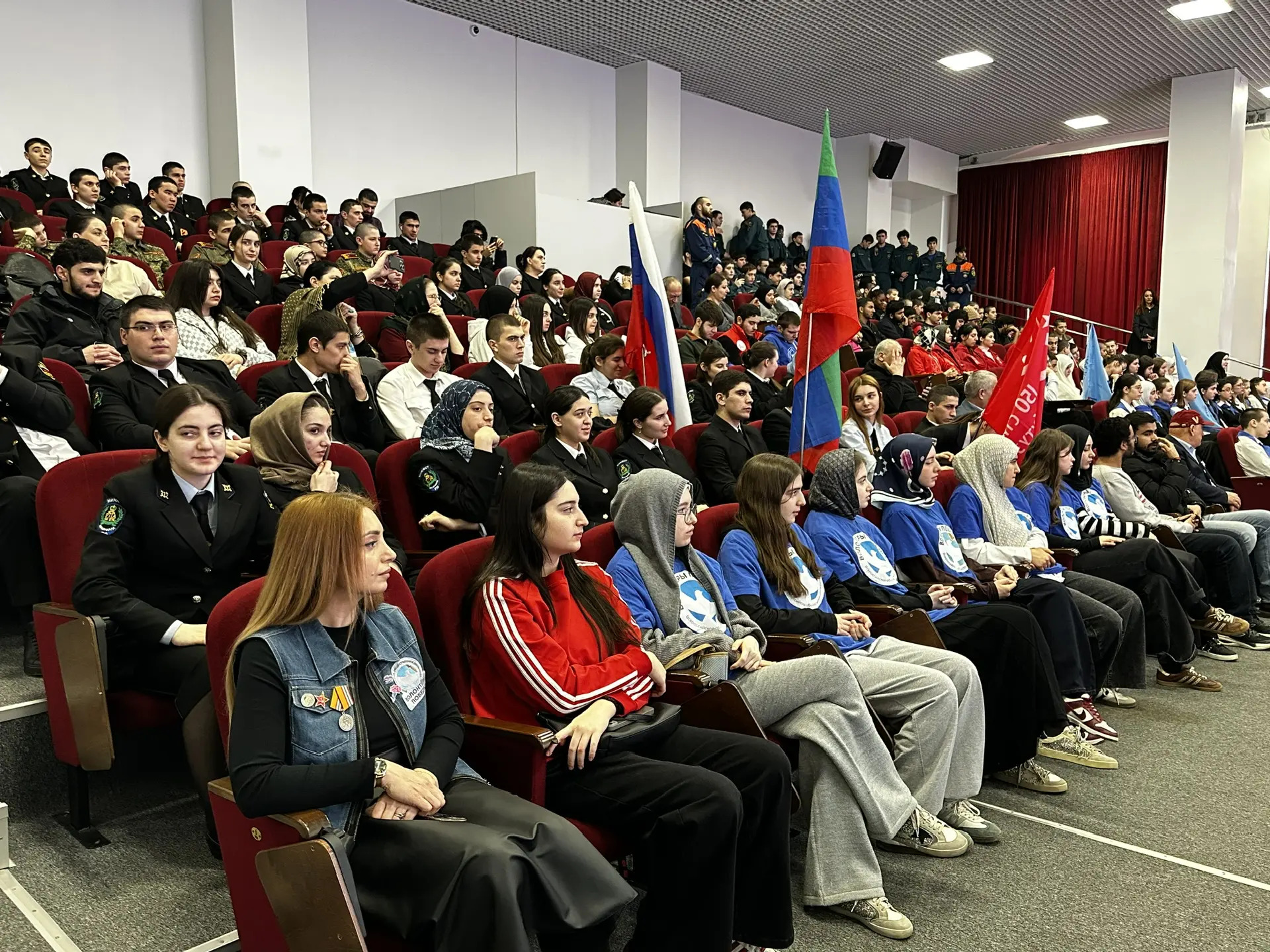 Защитникам Отечества посвящается... Масштабное патриотическое мероприятие прошло в Махачкале