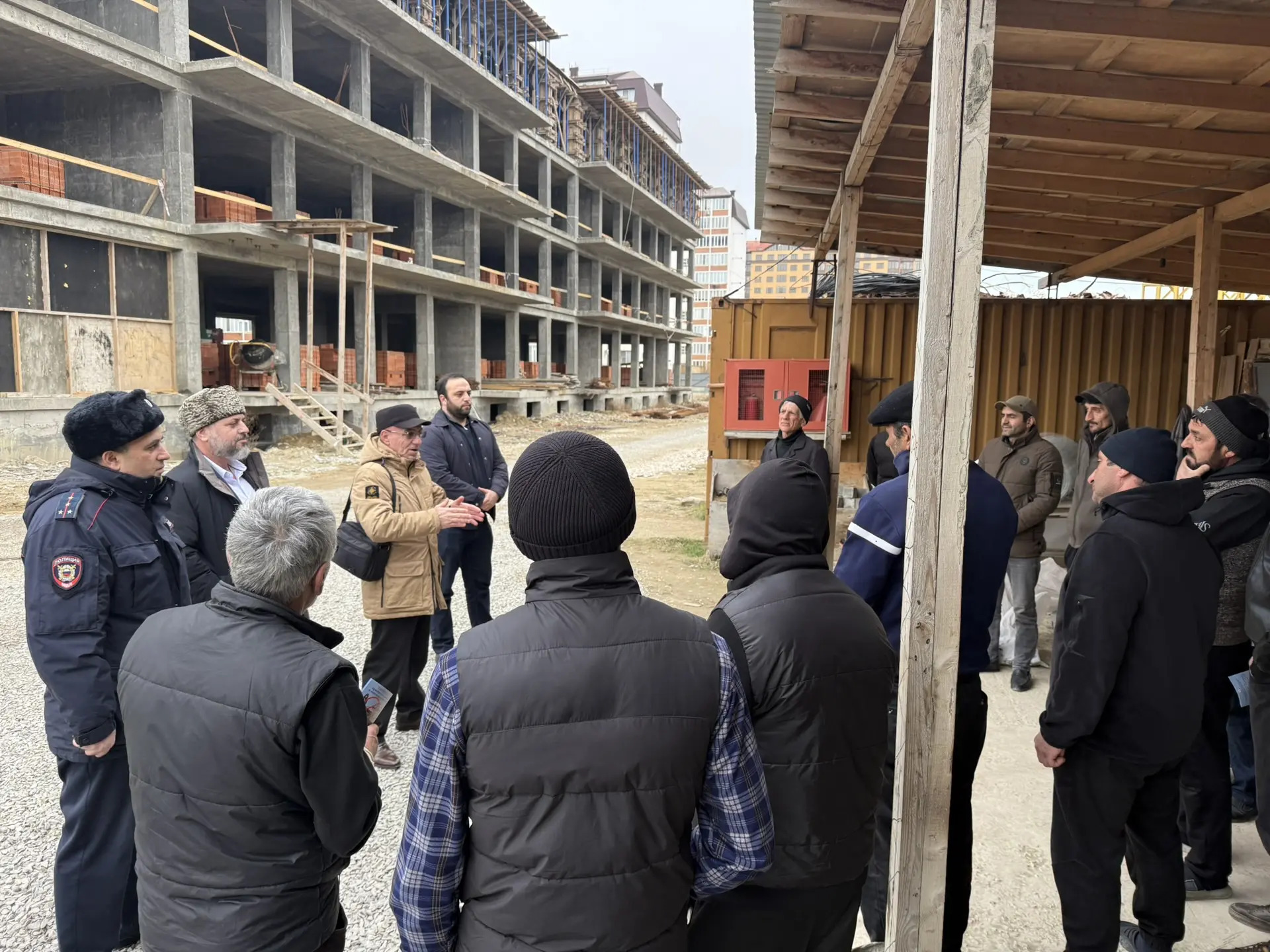 Миннац Дагестана: 50 гражданам из Центральной Азии и других регионов объяснили правила пребывания на территории России