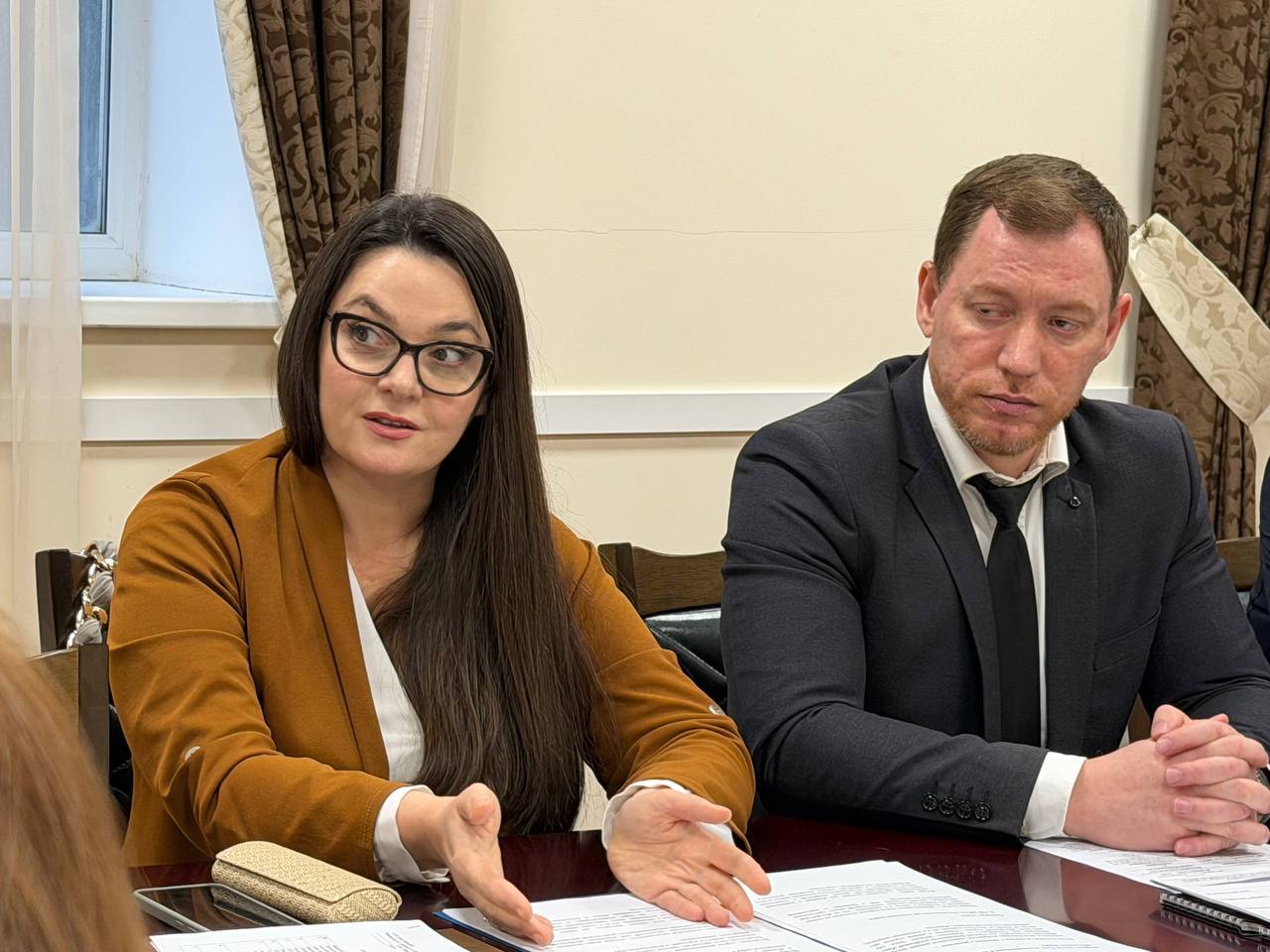 Межконфессиональное воспитание молодежи и укрепление культуры взаимного уважения обсудили в Махачкале