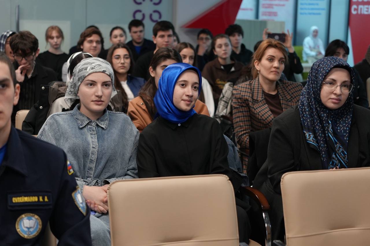 От идеи до миллиона: в Махачкале прошел тренинг «Мир возможностей» для студентов