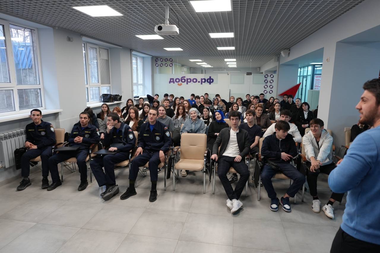 От идеи до миллиона: в Махачкале прошел тренинг «Мир возможностей» для студентов