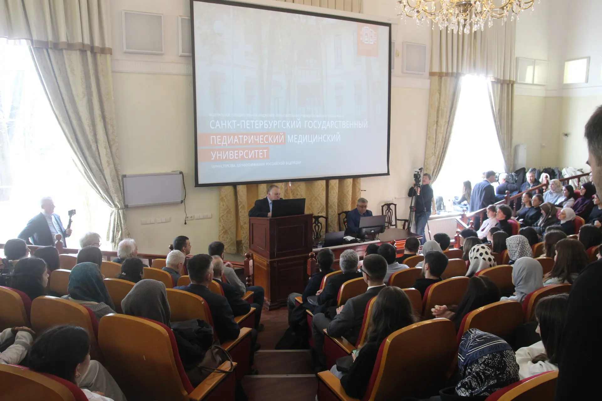 Дружба народов. Свердловская область и Санкт-Петербург пришли на помощь Дагестану после разрушительного паводка