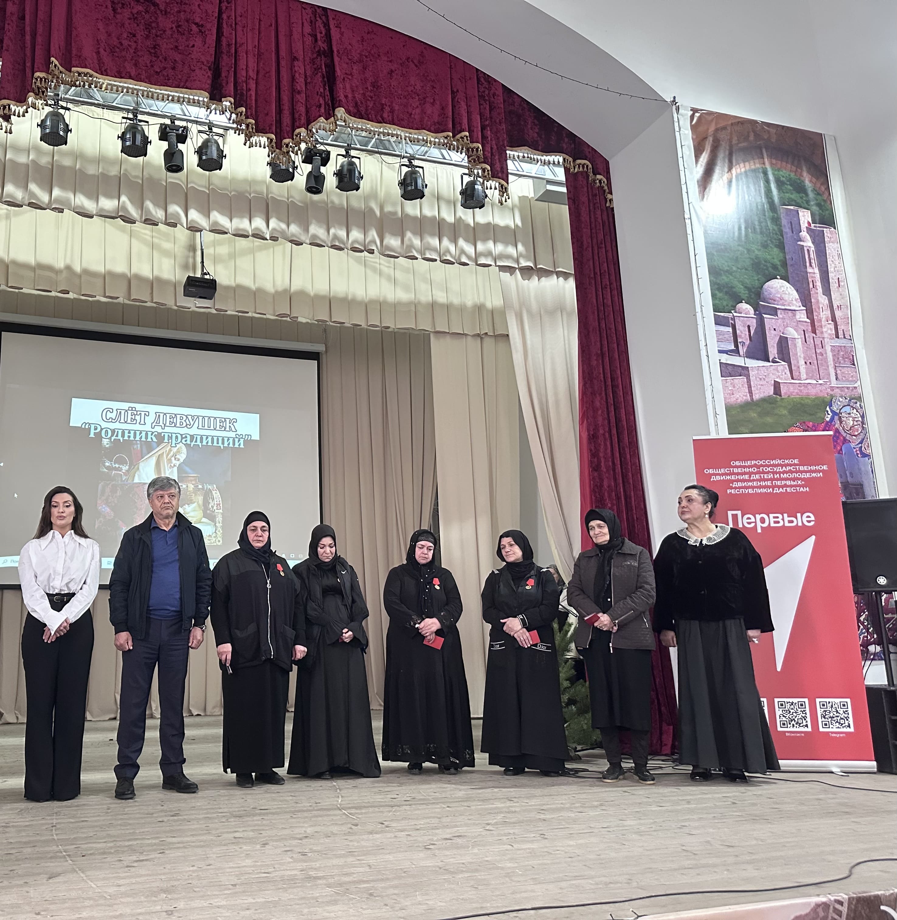 «Родник традиций»: слёт девушек в Гунибском районе