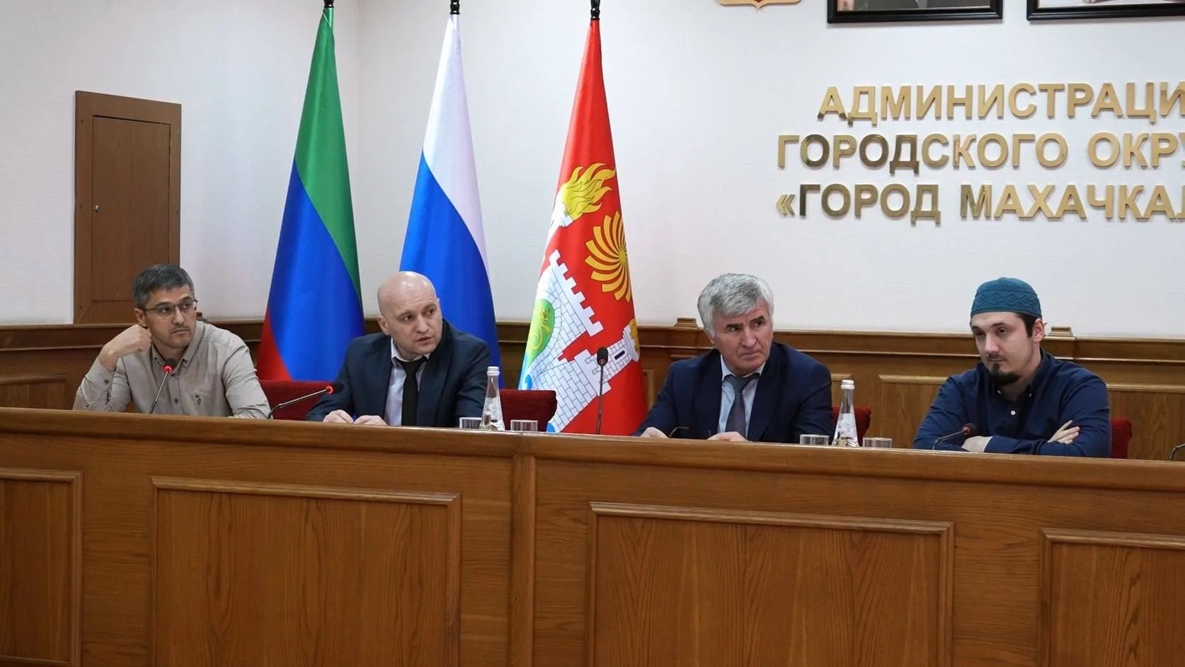 В Махачкале усиливают профилактику наркоугрозы среди молодежи и мигрантов