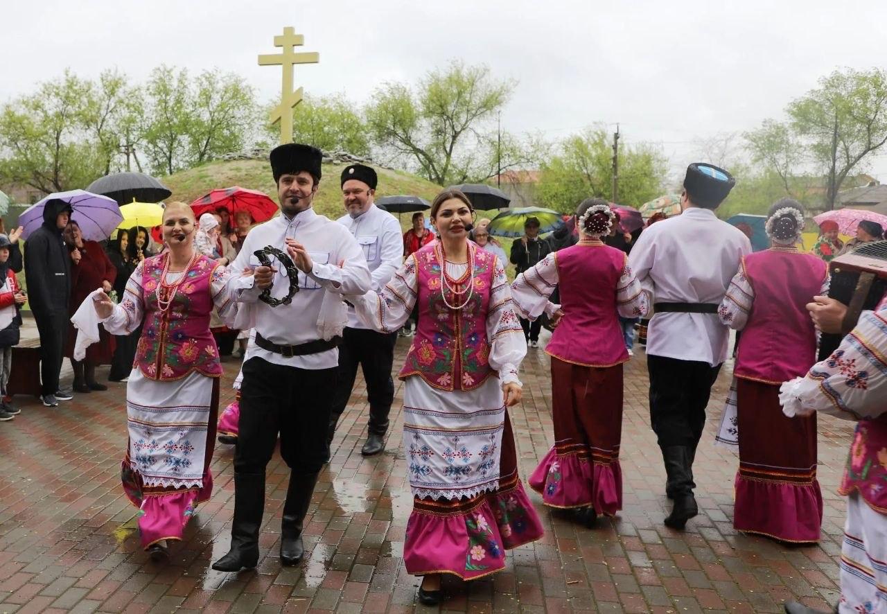 В Кизляре прошёл первый казачий Пасхальный фестиваль