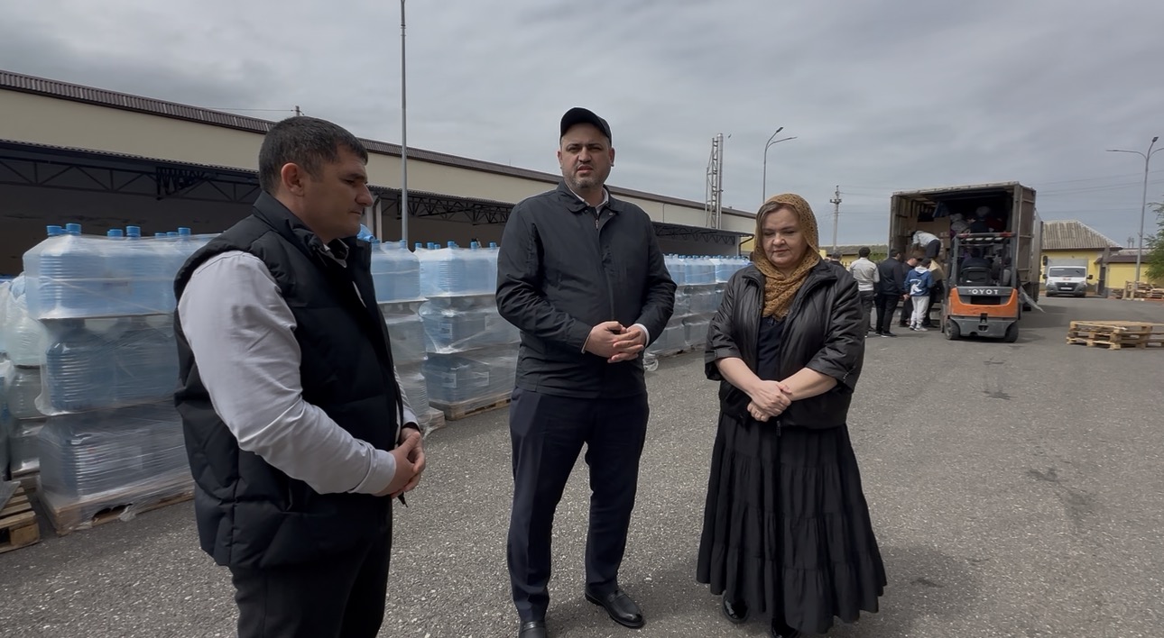 Вместе с Дагестаном. 12 тонн гуманитарной помощи направили жители Ханты-Мансийского автономного округа – Югры в республику