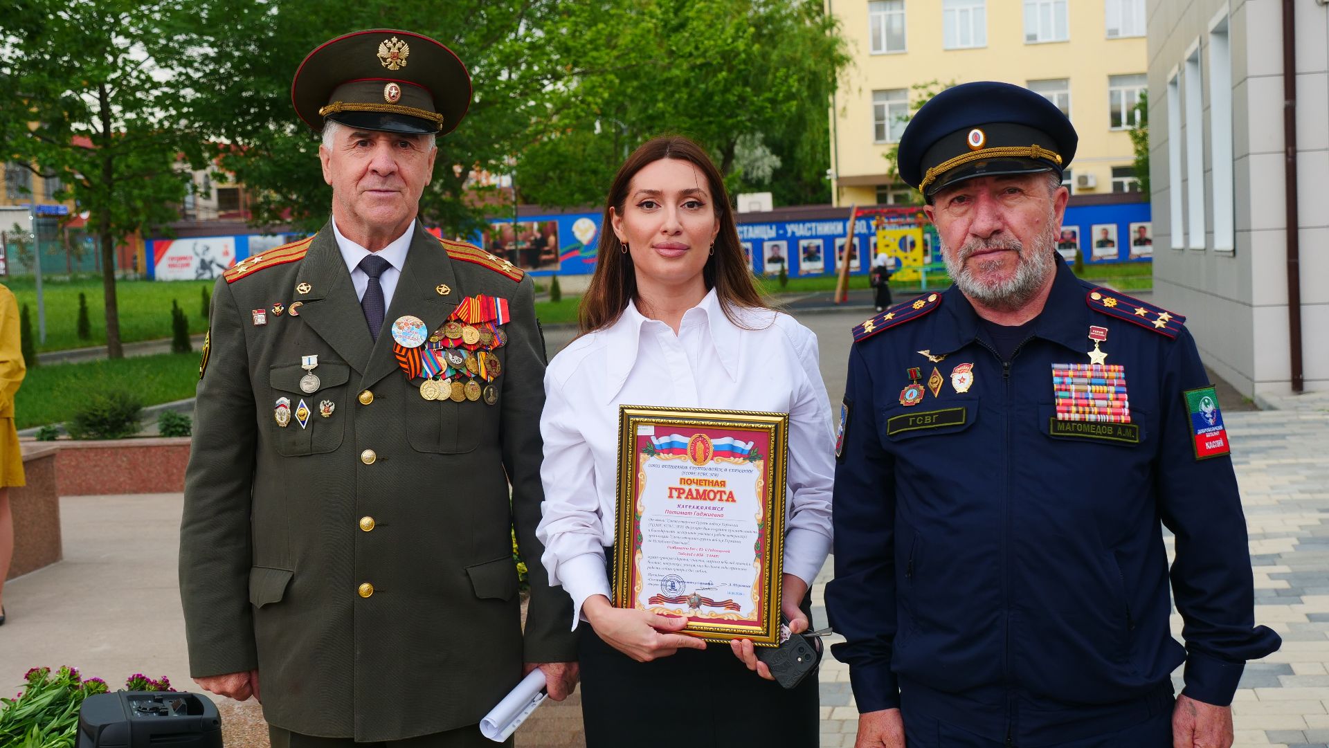 В Махачкале почтили память Героя России Абдулхакима Исмаилова