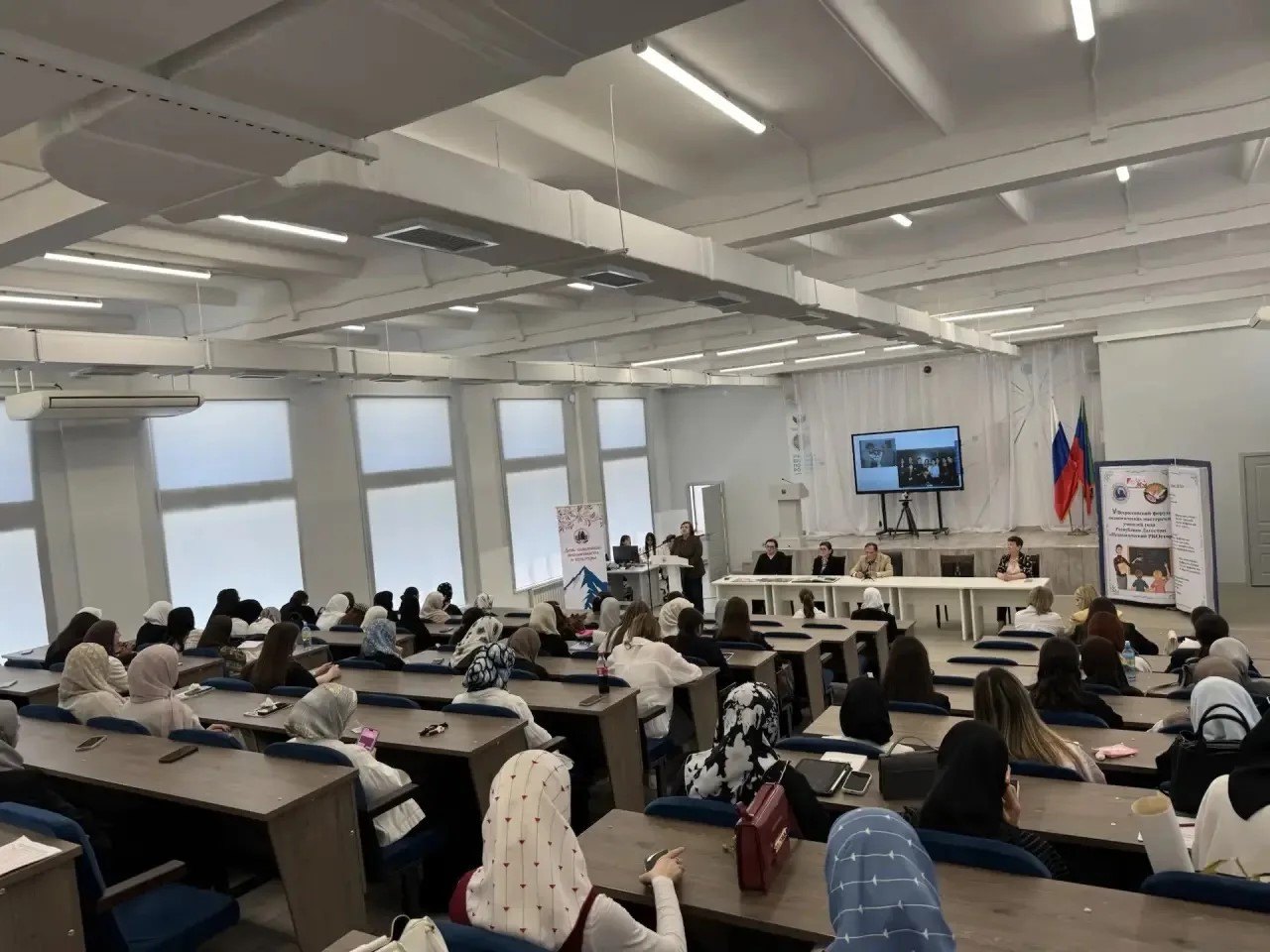 В вузах Дагестана прошел День славянской письменности и культуры